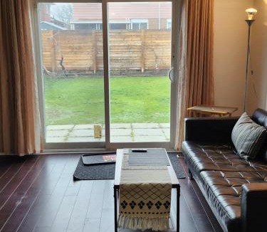 Mississauga Apartment | A beautiful environmental friendly ground floor house