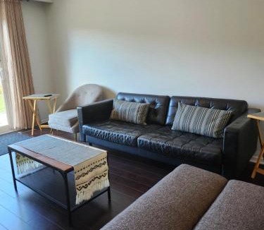 Mississauga Apartment | A beautiful environmental friendly ground floor house