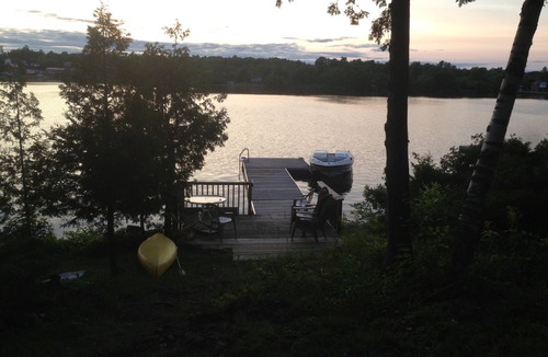 Calabogie House | A Beautiful Waterfront Home, Designed to Be Enjoyed Throughout All Seasons
