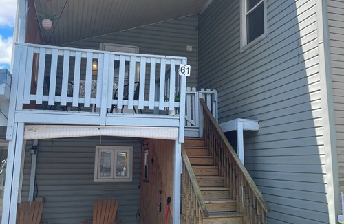 Carlisle Apartment | A charming 2 bedroom apartment a few blocks from Dickson college
