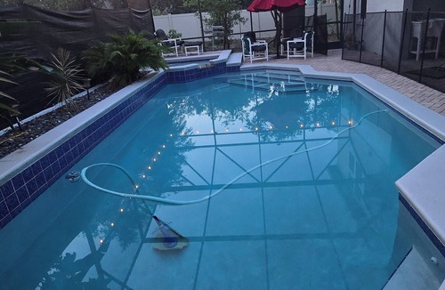 Plymouth House | A Hidden Gem, A Cozy 4-bedroom 3 bath house in gorgeous Apopka with WiFi, AC