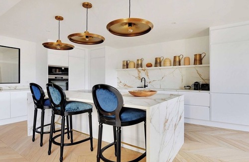 8th Arrondissement Apartment | A large, luxurious 170m² apartment in the prestigious Madeleine districtn