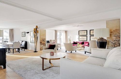 8th Arrondissement Apartment | A large, luxurious 170m² apartment in the prestigious Madeleine districtn