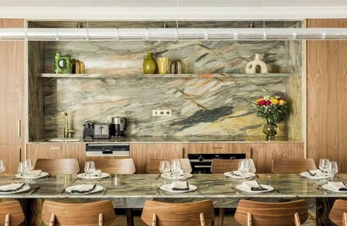 3rd Arrondissement Apartment | A LUXURIOUS SERENE RETREAT IN A DYNAMIC NEIGHBORHOOD -LE MARAIS-RUE DES ARCHIVES