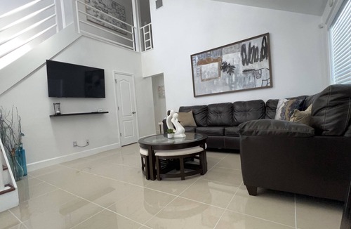 Pinecrest West Park House | A luxury home centrally located in Tampa Bay