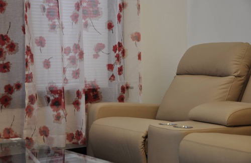 Stratford Apartment | A luxury suite at Stratford's Ambassador Inn Next Door