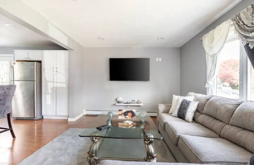 Deer Park House | A Modern Getaway Perfect for Families & Business