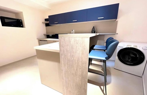 Quartier des Invalides Apartment | A PERFECT PARISIAN RETREAT IN THE HEART OF SAINT-GERMAIN- RUE PAUL LOUIS COURIER