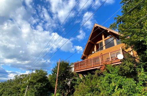 Oyama-cho House | A Private Log House with Mt Fuji View & Piano - "Thangtong House Japan"