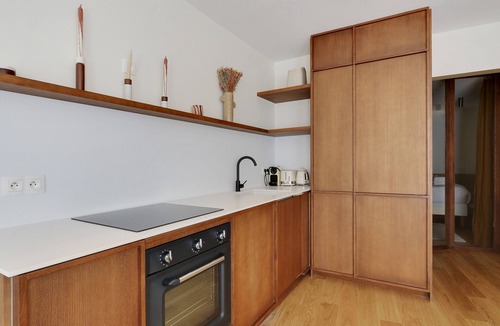 Quartier de l'Ecole-Militaire Apartment | A Refined 2-BR in Saint-Germain