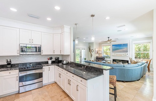 Gulf Pines House | A Sea of Blue ~ 2 Golf Carts ~ Private Pool ~ Steps to Private Beach Access