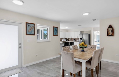 Big Pine Key House | A Serene Florida Escape in Big Pine Key 3 bed 2 bath house, pool, dock, sleep 6