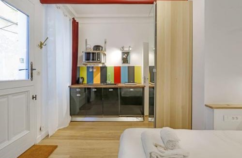Notre-Dame-des-Champs Apartment | A Sweet Studio in Montparnasse - Boulevard du Montparnasse