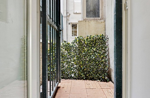 Quartier de l'Ecole-Militaire Apartment | A Trendy 1-BDR Apartment in Saint Germain