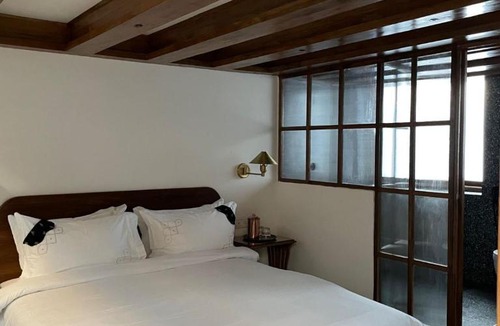 Wellington Pier Hotel | Abode Bombay