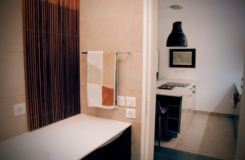 Saint-Victor Apartment | Accessible Latin Quarter flat - contemporary luxury a block from the Seine