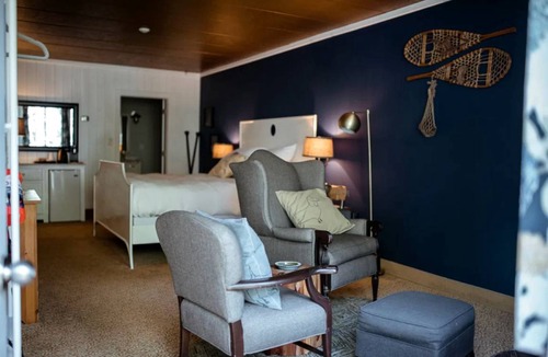 Strong Other | Accommodation ∙ 1 bedroom ∙ 4 guests