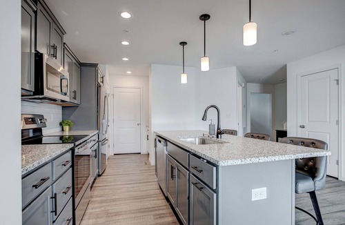 State College House | ACES Happy Valley 3 bedrooms, 3.5 baths sleeps 8-12 4 mi from Beaver Stadium