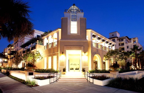 Winter Park Hotel | ADA Compliant Room - Contemporary Furnishings - Rooftop Pool - Close to Parks