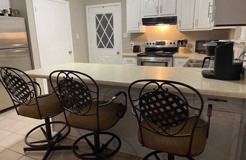 Picayune House | Adorable 3 bedroom attached cottage in quiet spot.