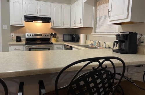 Picayune House | Adorable 3 bedroom attached cottage in quiet spot.