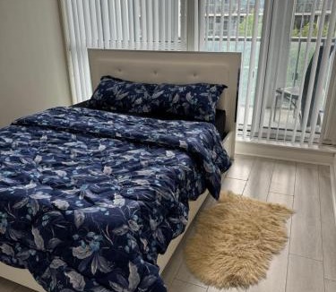 The Queensway Apartment | Aesthetic 1 bedroom Apartment