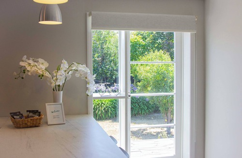 Christchurch House | Affordable 3 Bed - 10 minutes from Malls & Beaches