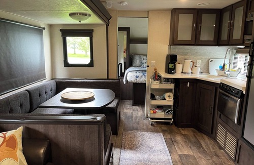 Milford House | Affordable Fancy Trailer