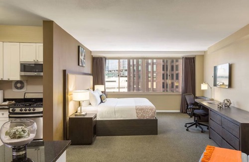 Logan Square Hotel | Affordable Urban Suite with Stunning City Views | 2 Suites | Rooftop Pool
