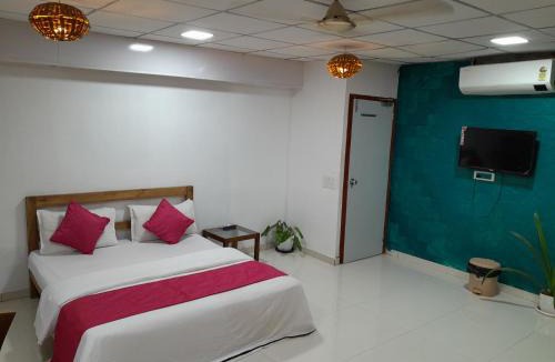 Chembur East House | Agrawal Bhavan Home stay couples friendly for indians