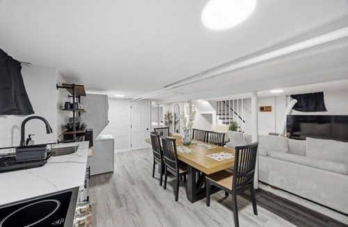 Newark Apartment | Airport Haven - Cozy 2BR Apt. 5 Min Away From Airport