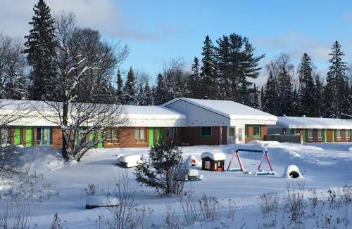 Machar Hotel | Algonquin Motel