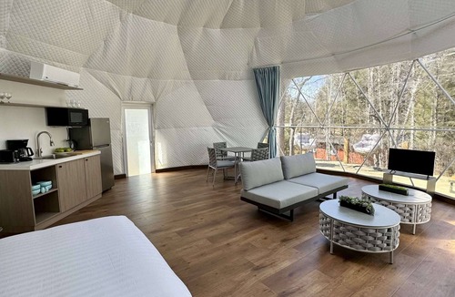 South Algonquin Cabin | Algonquin's Edge Resort | Dome 7