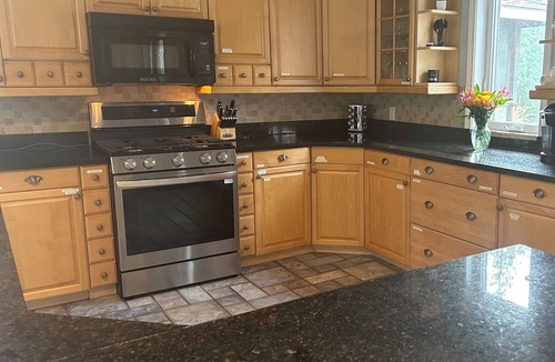 L'Amable House | All Season Lakefront Home nHot Tub, Theatre Room, ATV/Snowmobile/Hiking Trails