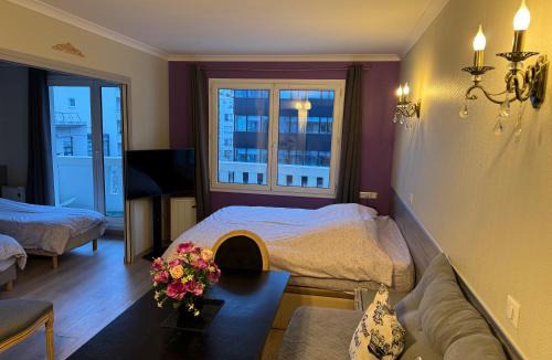 Issy-les-Moulineaux Apartment | ALTAMIRA (Paris Expo - Porte de Versailles)
