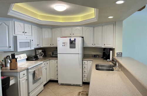 South Island Condo | Always Summertime - ON A WHITE SANDY BEACH!