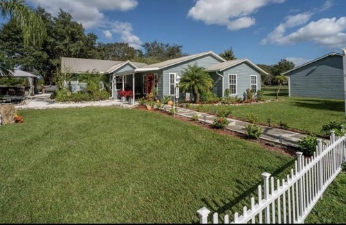 Arcadia Other | Amazing 10 Acre Farm with 4BR/2.5BA Farmhouse. Available by week, month or year!