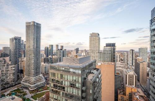 Bay Cloverhill Apartment | Amazing 1Bedroom High Floor View DowntownToronto