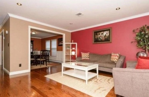 Franklin Square Apartment | Amazing 4 Bedroom In Franklin Square New York