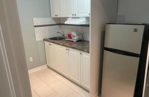 Richmond Hill Apartment | Amazing Basement in Richmondhill
