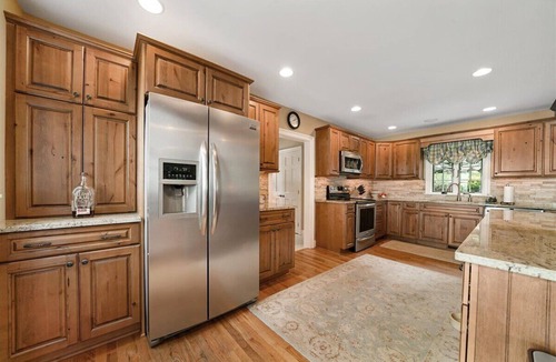 Tafton House | Amazing Family Lake Wallenpaupack Lakefront with Dock