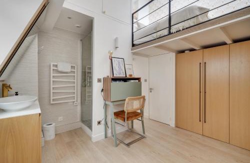 Gaillon Apartment | Amazing HISTORICAL PARISIEN LOFT NEXT TO LOUVRE AREA-4