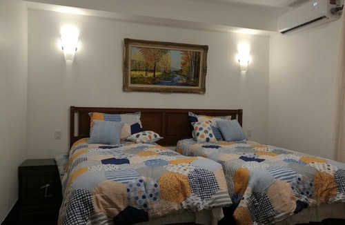 Stratford House | Ambassador's Inn Next Door - Deluxe Suite(Suite 2) in Stratford
