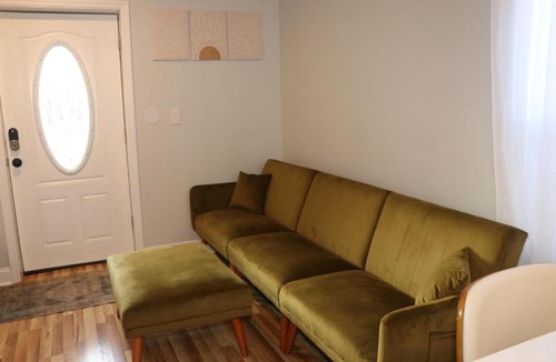 Uniondale Apartment | An Apartment for You to Relax - B