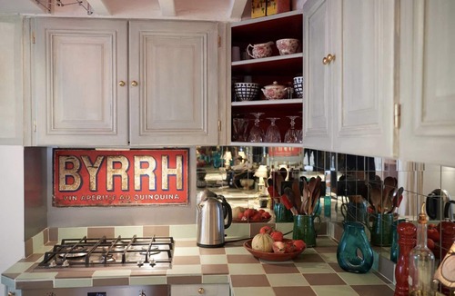 Montmartre Apartment | An idyllic spot for a vacation with family and friends in Paris