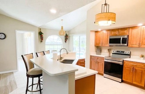 Pinehurst House | Anna's Estate in Rotonda West near golfing, parks & beaches