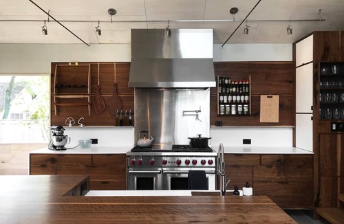 Kingston House | Antique Uptown Charmer w/Five-Star Modern Kitchen