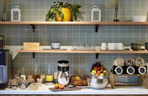 Combat Apartment | Aparthotel Adagio Paris Buttes Chaumont