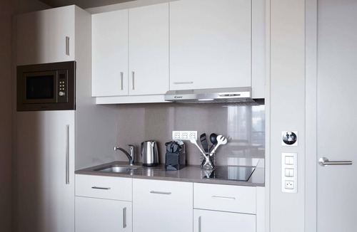 Suresnes Apartment | Aparthotel Adagio Paris Suresnes Longchamp