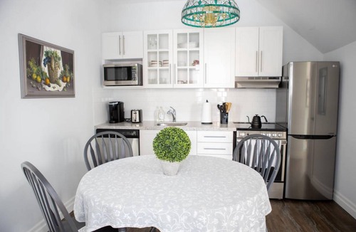 Burlington Apartment | Apartment ∙ 1 bedroom ∙ 2 guests